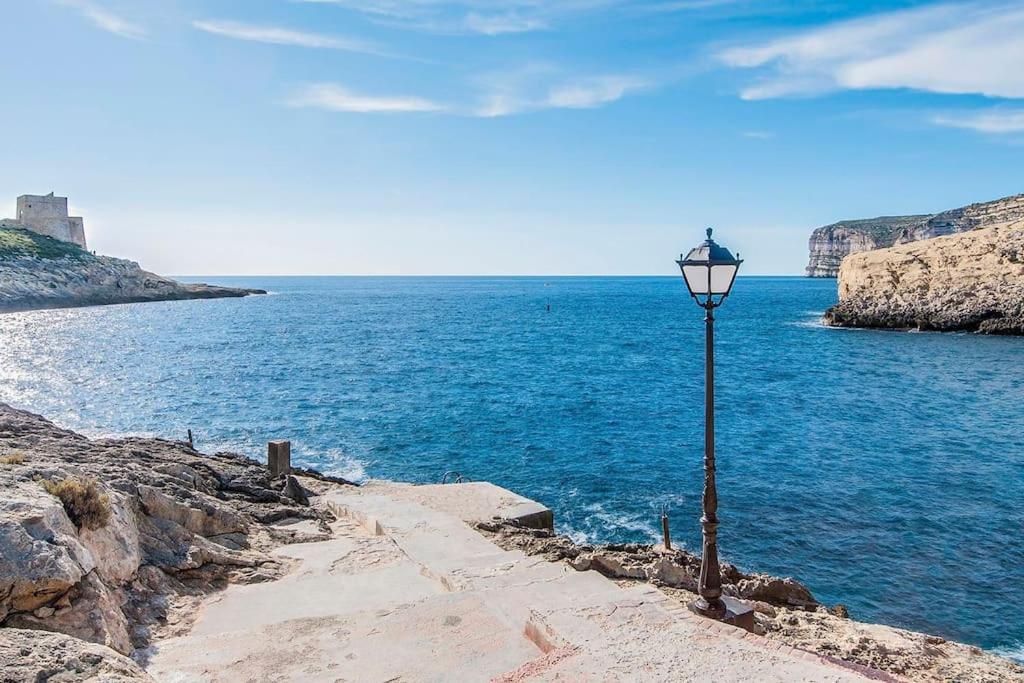 Seafront Penthouse With Terrace In Xlendi, Gozo 아파트 외부 사진
