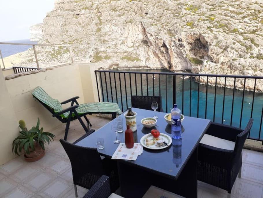 Seafront Penthouse With Terrace In Xlendi, Gozo 아파트 외부 사진